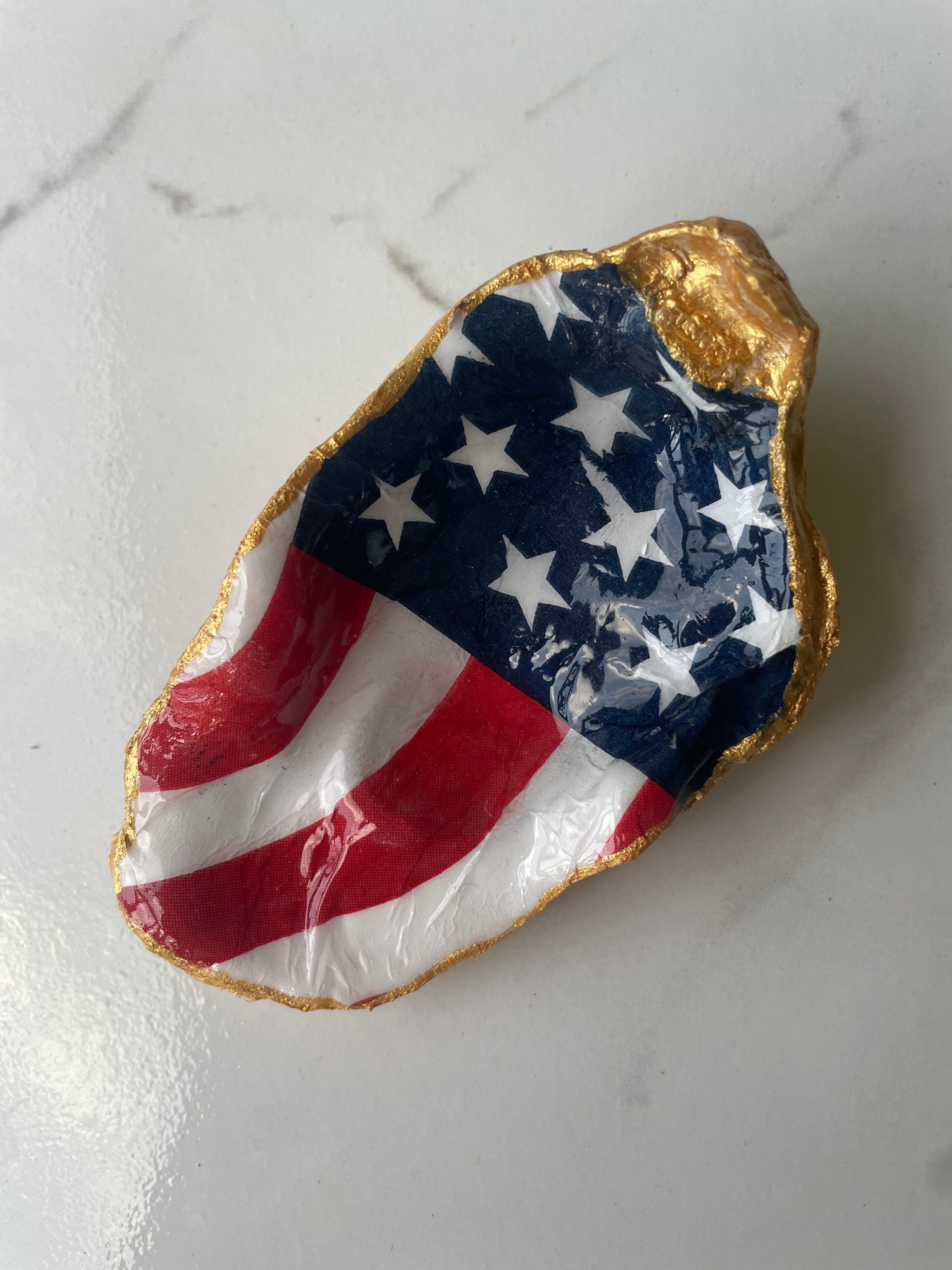 Old Glory gilded oyster shell trinket dish with gold paint accent